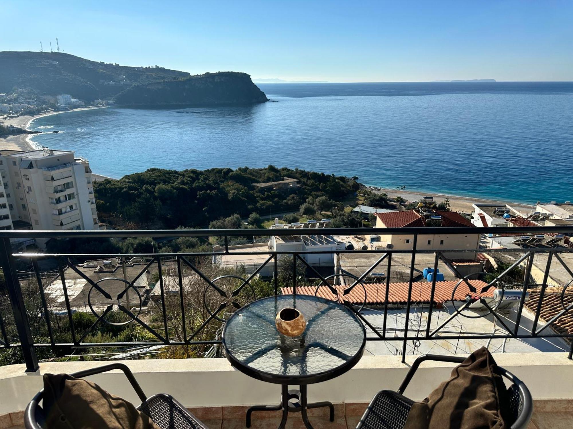 Roumers Himara Exterior photo